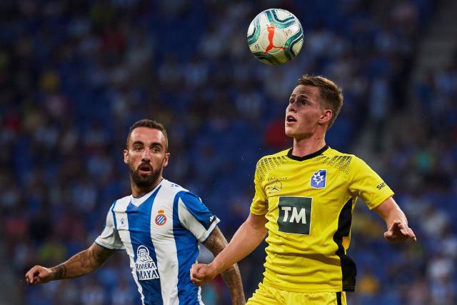 赵嘉义17分青岛胜广州 闫鹏飞12分上海负宁波